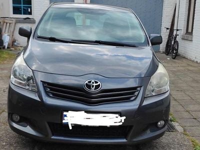 Usata Toyota Corolla 150 CV (110 kW) 2013 Grigio Station wagon