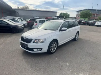 Gebraucht Skoda Octavia Ambition 150 PS (110 kW) 2015 Weiß Kombi