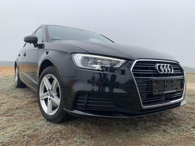 Schwarz Gebraucht 2019 Audi A3 Limousine | 16.900 € (Fairer Preis)
