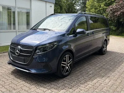 Gebraucht Mercedes V250 190 PS (139 kW) 2025 Blau Van / Kleinbus