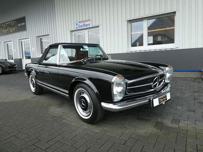 Gebraucht Mercedes 230 150 PS (110 kW) 1967 Grau Cabrio