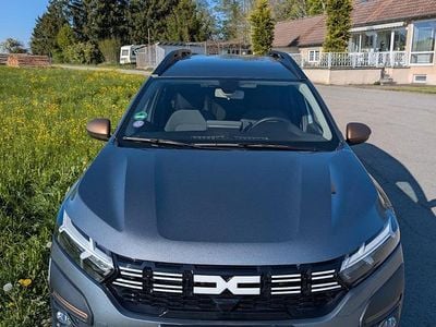 Second-hand Dacia Jogger Extreme 141 CP (103 kW) 2024 Gri Monovolum