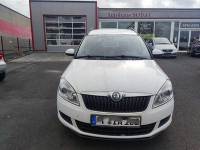 Gebraucht Skoda Roomster Family 86 PS (63 kW) 2013 Weiß Van / Kleinbus
