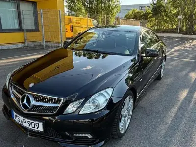 Gebraucht Mercedes E350 231 PS (169 kW) 2011 Schwarz Coupé