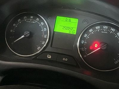 Gebraucht Skoda Roomster 90 PS (66 kW) 2013 Braun Van / Kleinbus