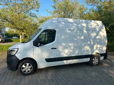 Gebraucht Renault Master 150 PS (110 kW) 2020 Weiß Van / Kleinbus