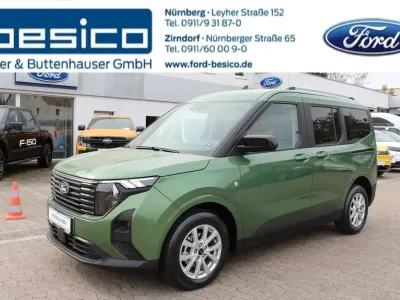 Używany Ford Tourneo Courier Titanium 125 KM (91 kW) 2024 Zielony Minivan