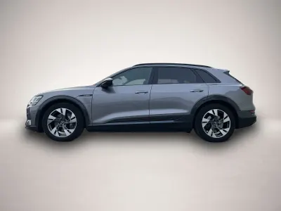 Gebraucht Audi e-tron Advanced Plus 230 kW (313 PS) 2022 Grau SUV