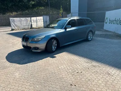 Gebraucht BMW 525 M Sport 197 PS (144 kW) 2008 Grau Kombi
