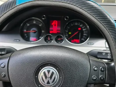 Gebraucht VW Passat 140 PS (102 kW) 2006 Blau Kombi