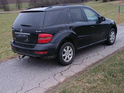 Schwarz Gebraucht 2009 Mercedes ML350 SUV | 7.000 € (Guter Preis)