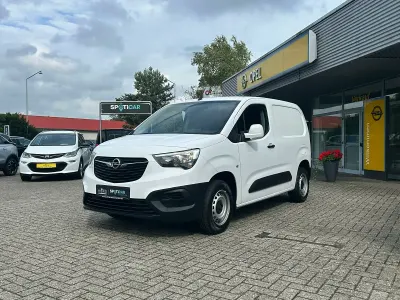 Gebraucht Opel Combo Edition 76 PS (55 kW) 2021 Jade weiß Van / Kleinbus
