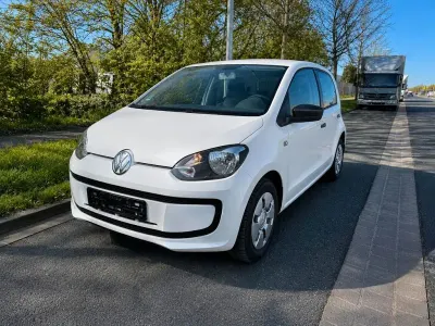 Używany VW up! 60 KM (44 kW) 2012 Biały Hatchback