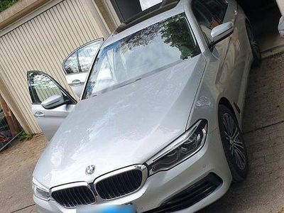 Gebraucht BMW 520 190 PS (139 kW) 2018 Silber Limousine