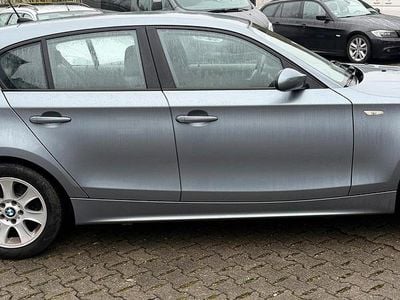 Gebraucht BMW 118 130 PS (95 kW) 2004 Silber Kleinwagen