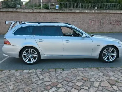 Gebraucht BMW 523 190 PS (139 kW) 2007 Silber Kombi