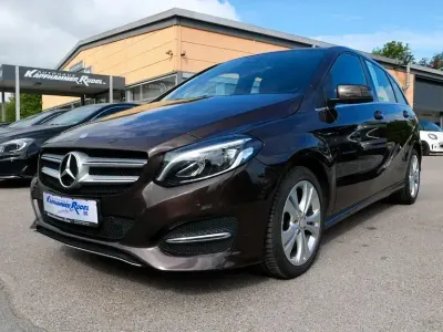 Gebraucht Mercedes B200 Urban 136 PS (100 kW) 2016 Braun Van / Kleinbus