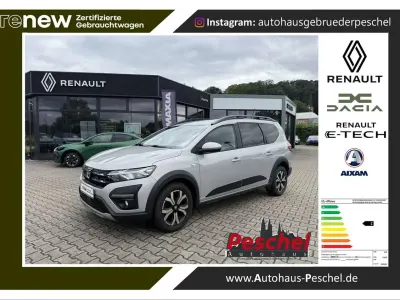 Gebraucht Dacia Jogger Comfort 101 PS (74 kW) 2022 Mondsteingrau Van / Kleinbus