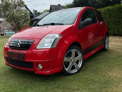 Gebraucht Citroën C2 VTR Sport 75 PS (55 kW) 2006 Rot Kleinwagen
