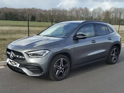 Gebraucht Mercedes GLA200 AMG line 163 PS (119 kW) 2023 Grau SUV