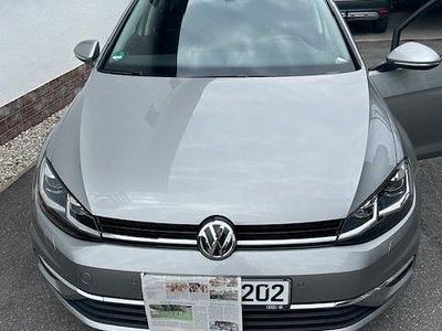 Gebraucht VW Golf VII Sound 125 PS (91 kW) 2017 Silber Limousine