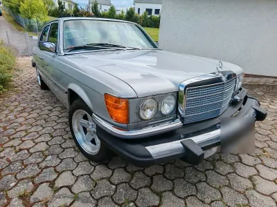 Gebraucht Mercedes 300 110 PS (80 kW) 1979 Silber Limousine