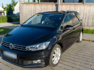 Gebraucht VW Touran Highline 150 PS (110 kW) 2016 Schwarz Van / Kleinbus
