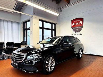 Schwarz Gebraucht 2020 Mercedes E220 Limousine | 27.900 € (Fairer Preis)