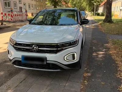 Gebraucht VW T-Roc 150 PS (110 kW) 2022 Weiß SUV