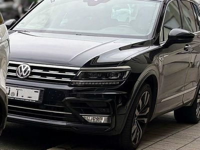 Gebraucht VW Tiguan Highline 240 PS (176 kW) 2017 Schwarz SUV