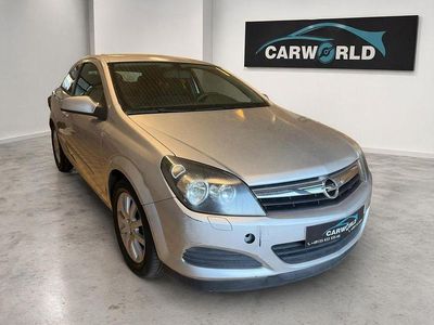 Usata Opel Astra GTC Edition 105 CV (77 kW) 2006 Grigio Coupé