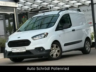 Gebraucht Ford Transit Trend 75 PS (55 kW) 2020 Weiß Van / Kleinbus