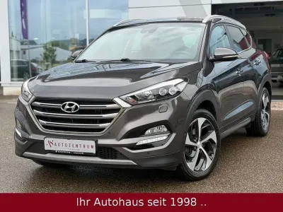 Gebraucht Hyundai Tucson Premium 141 PS (103 kW) 2016 Braun SUV