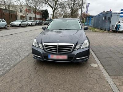 Mercedes E200