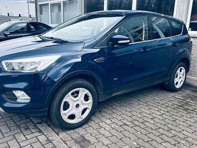 Gebraucht Ford Kuga 150 PS (110 kW) 2018 Blau SUV