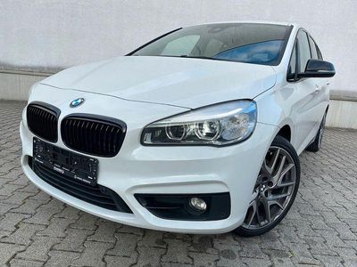 Weiß Gebraucht 2017 BMW 220 Gran Tourer Luxury Line Van / Kleinbus | 19.990 € (Fairer Preis)