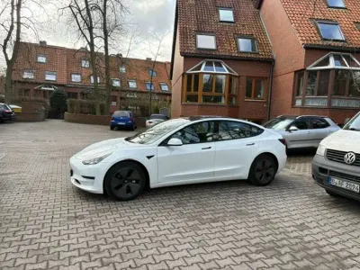 Gebraucht Tesla Model 3 366 kW (498 PS) 2022 Weiß Limousine