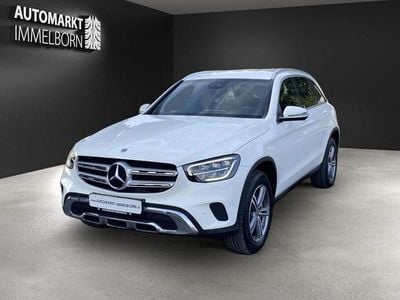 Gebraucht Mercedes GLC300e 320 PS (235 kW) 2022 Weiß polarweiss  unilack SUV