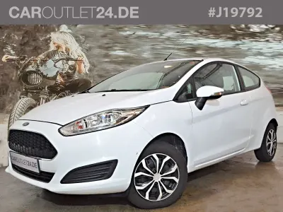 Usata Ford Fiesta 60 CV (44 kW) 2017 Bianco Utilitaria