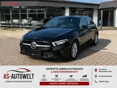Gebraucht Mercedes A180 116 PS (85 kW) 2019 Andere Limousine