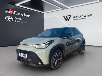 Neu Toyota Aygo X 116 PS (85 kW) 2026 Grün SUV