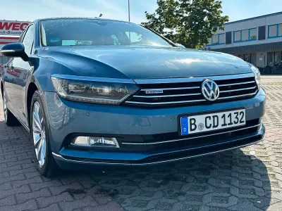 Używany VW Passat 239 KM (175 kW) 2017 Niebieski Sedan/Limuzyna