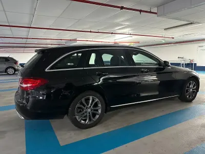 Gebraucht Mercedes C220 Avantgarde 170 PS (125 kW) 2015 Schwarz Kombi