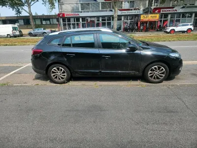 Gebraucht Renault Mégane GrandTour 102 PS (75 kW) 2013 Schwarz Kombi