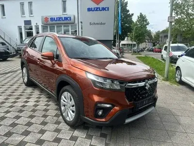 Gebraucht Suzuki SX4 S-Cross Comfort 129 PS (94 kW) 2025 Braun SUV