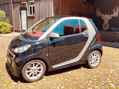 Gebraucht Smart ForTwo Coupé Passion 71 PS (52 kW) 2012 Schwarz Coupé