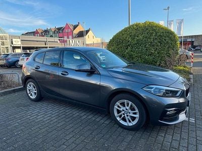 Second-hand BMW 118 Sport Line 150 CP (110 kW) 2021 Gri Hatchback
