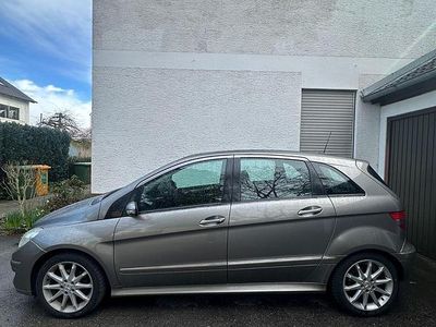 Second-hand Mercedes B170 115 CP (84 kW) 2005 Argintiu Monovolum