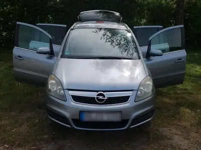 Gebraucht Opel Zafira 115 PS (84 kW) 2006 Silber Van / Kleinbus