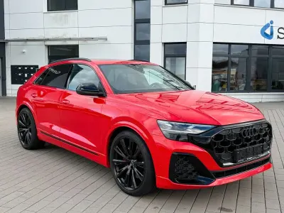 Gebraucht Audi SQ8 Sport 507 PS (372 kW) 2025 Rot SUV